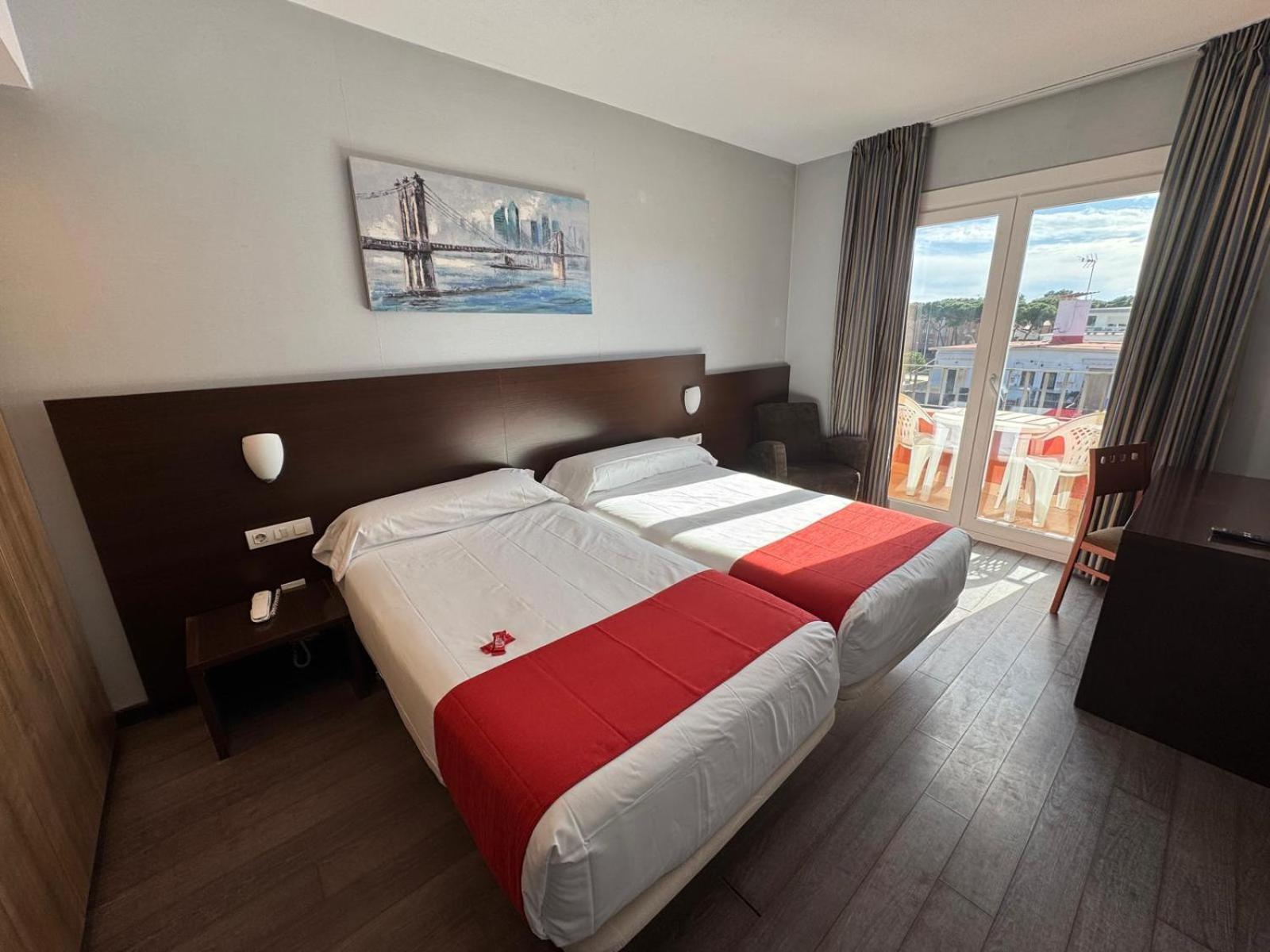 Hotel Canal Olimpic Кастельдефельс Экстерьер фото